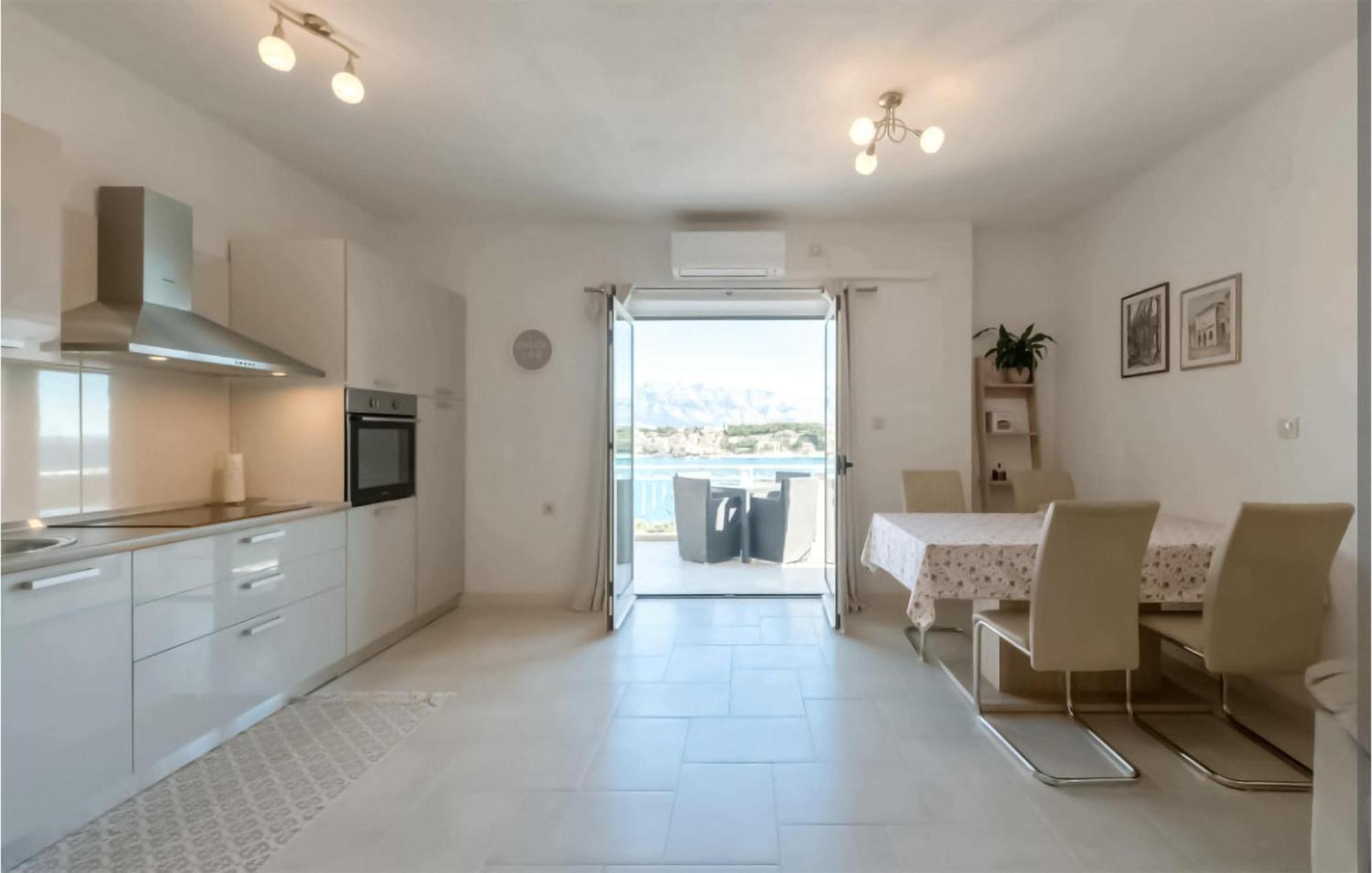 Amazing Apartment In Selca With Wifi ภายนอก รูปภาพ