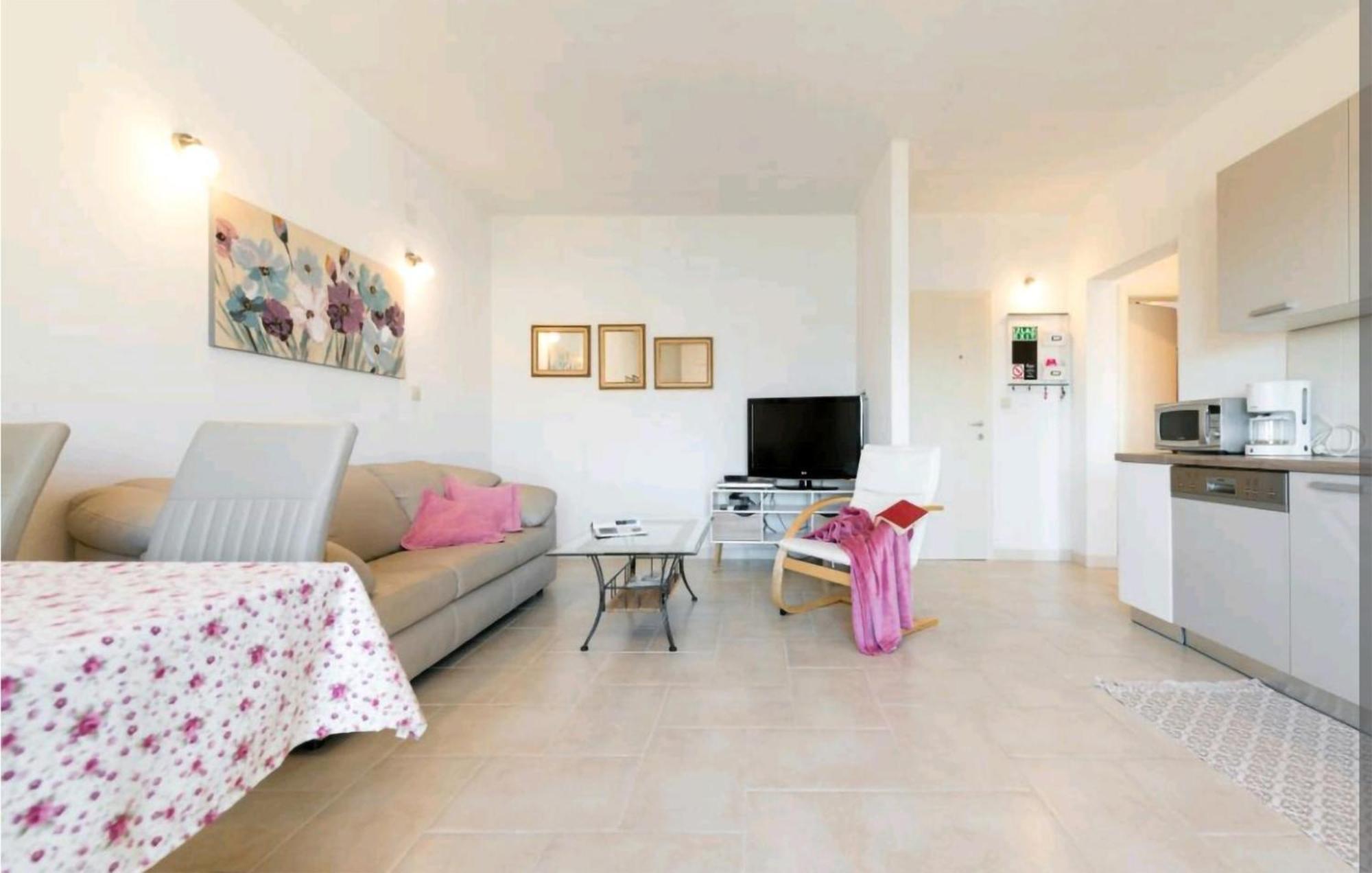 Amazing Apartment In Selca With Wifi ภายนอก รูปภาพ